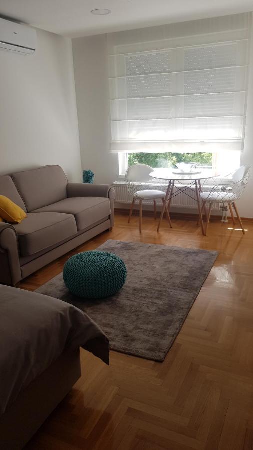 S & F Zagreb Apartman Extérieur photo